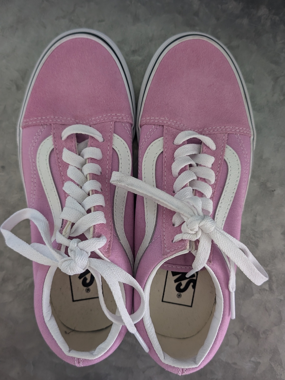 Vans Old Skool Low-Top Sneakers in Pink